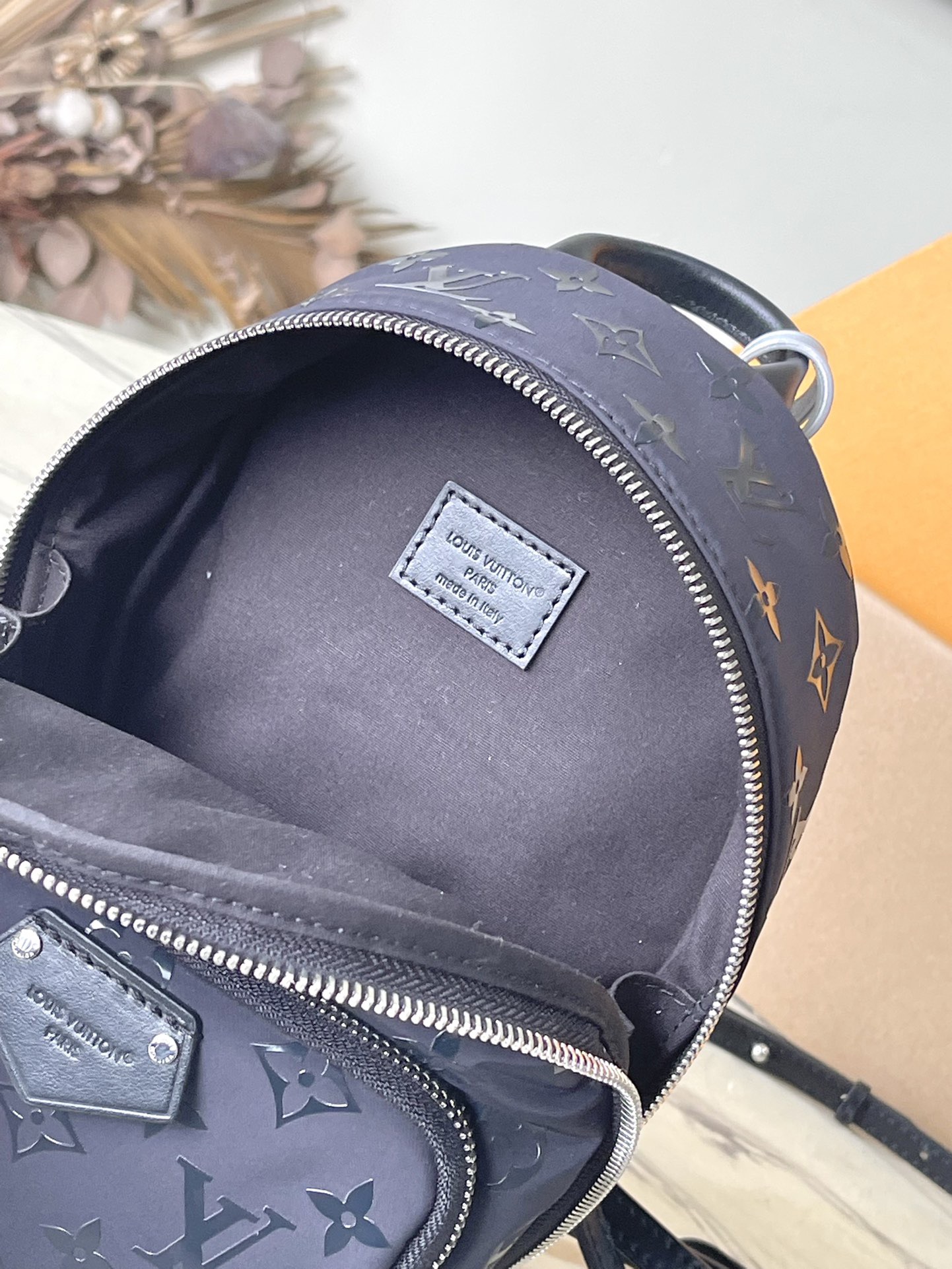 L*ouis V*uitton Top Bag