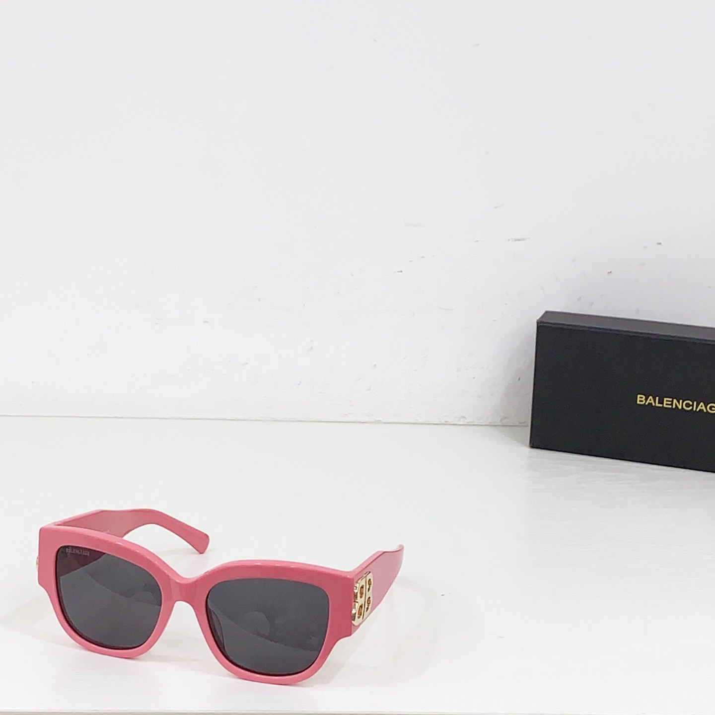 Top Quality B*alenciaga Glasses