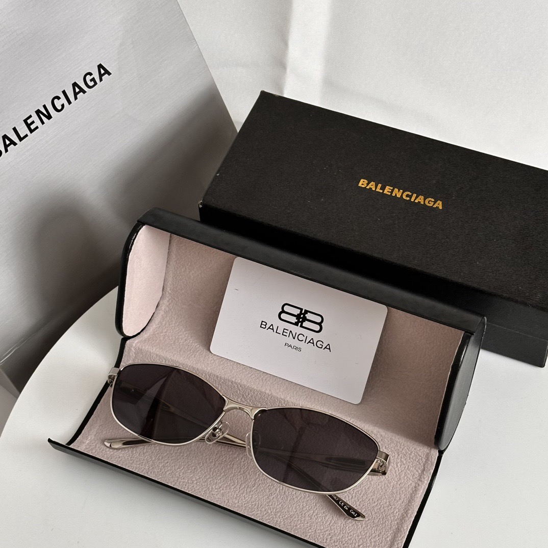Top Quality B*alenciaga Glasses