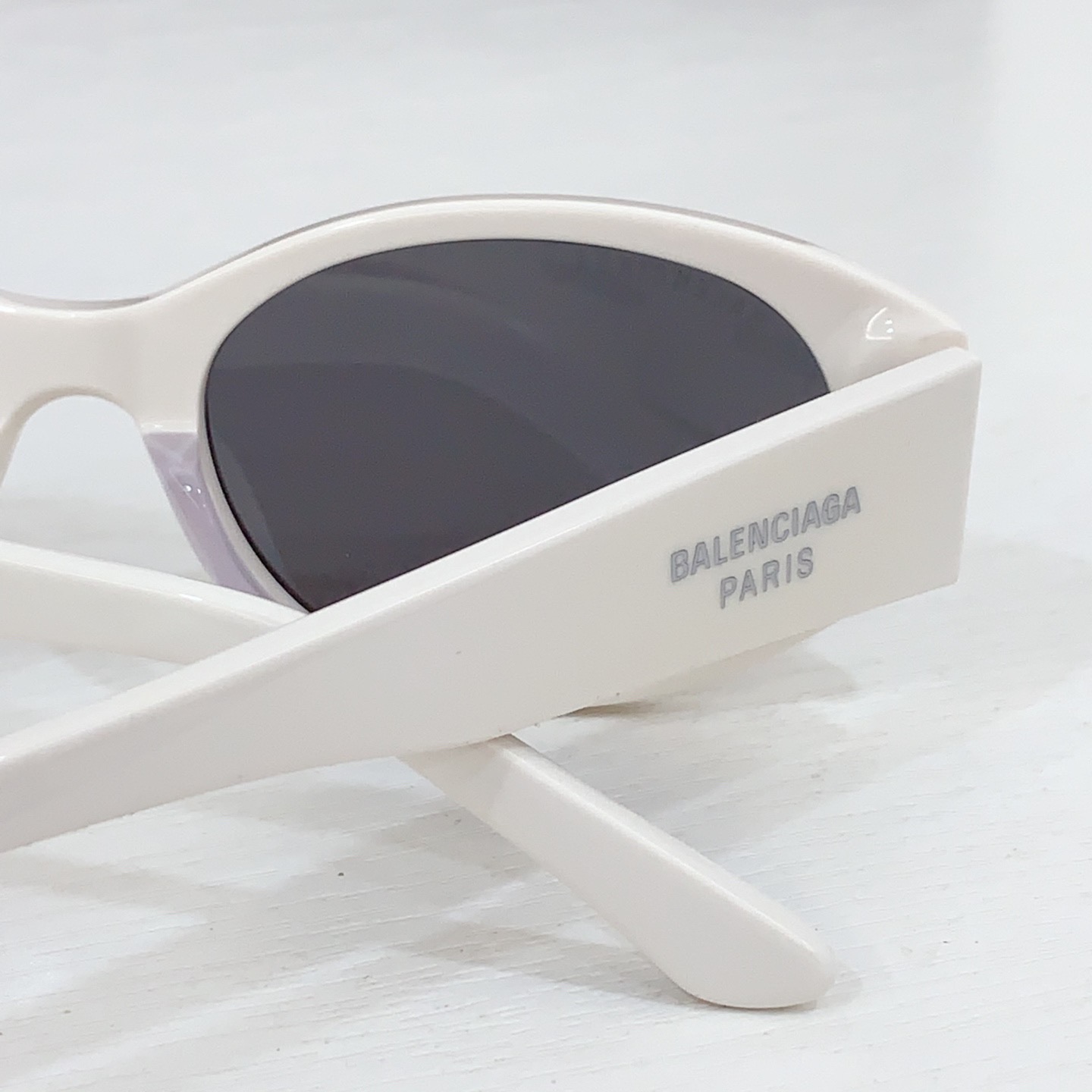 Top Quality B*alenciaga Glasses