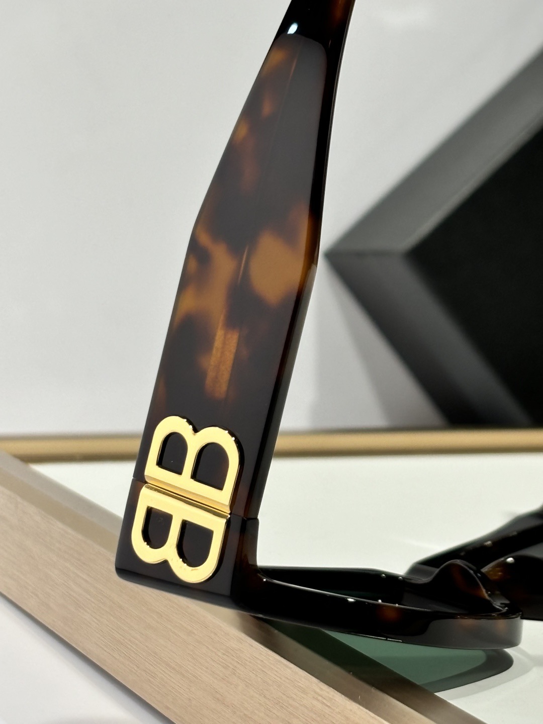 Top Quality B*alenciaga Glasses