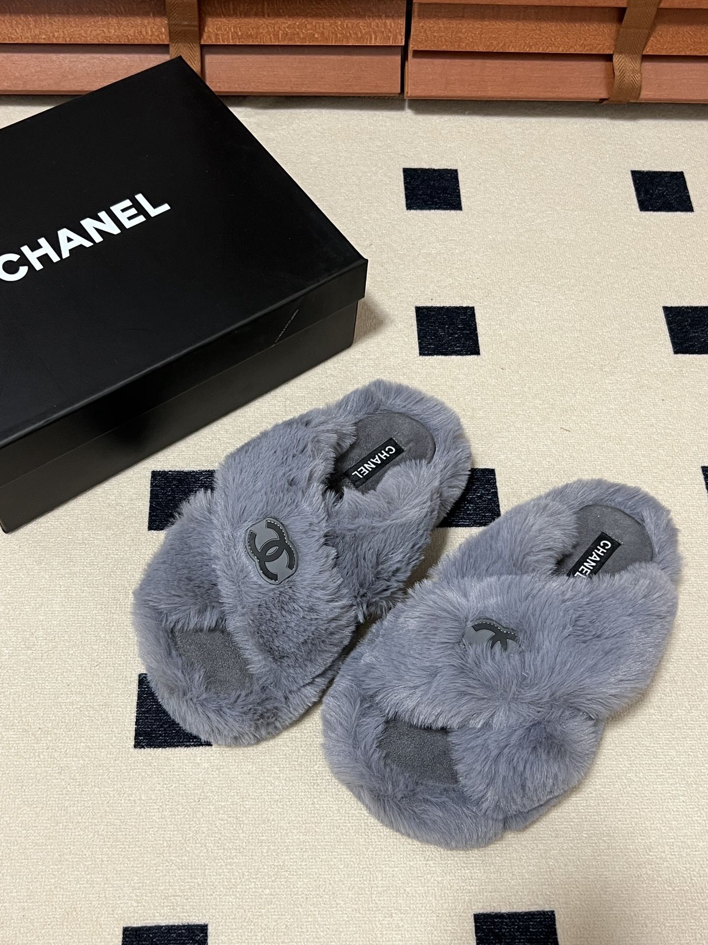 Women Top Quality C*hanel shoes