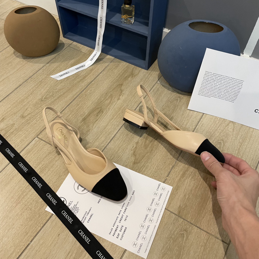 Women Top Quality C*hanel shoes