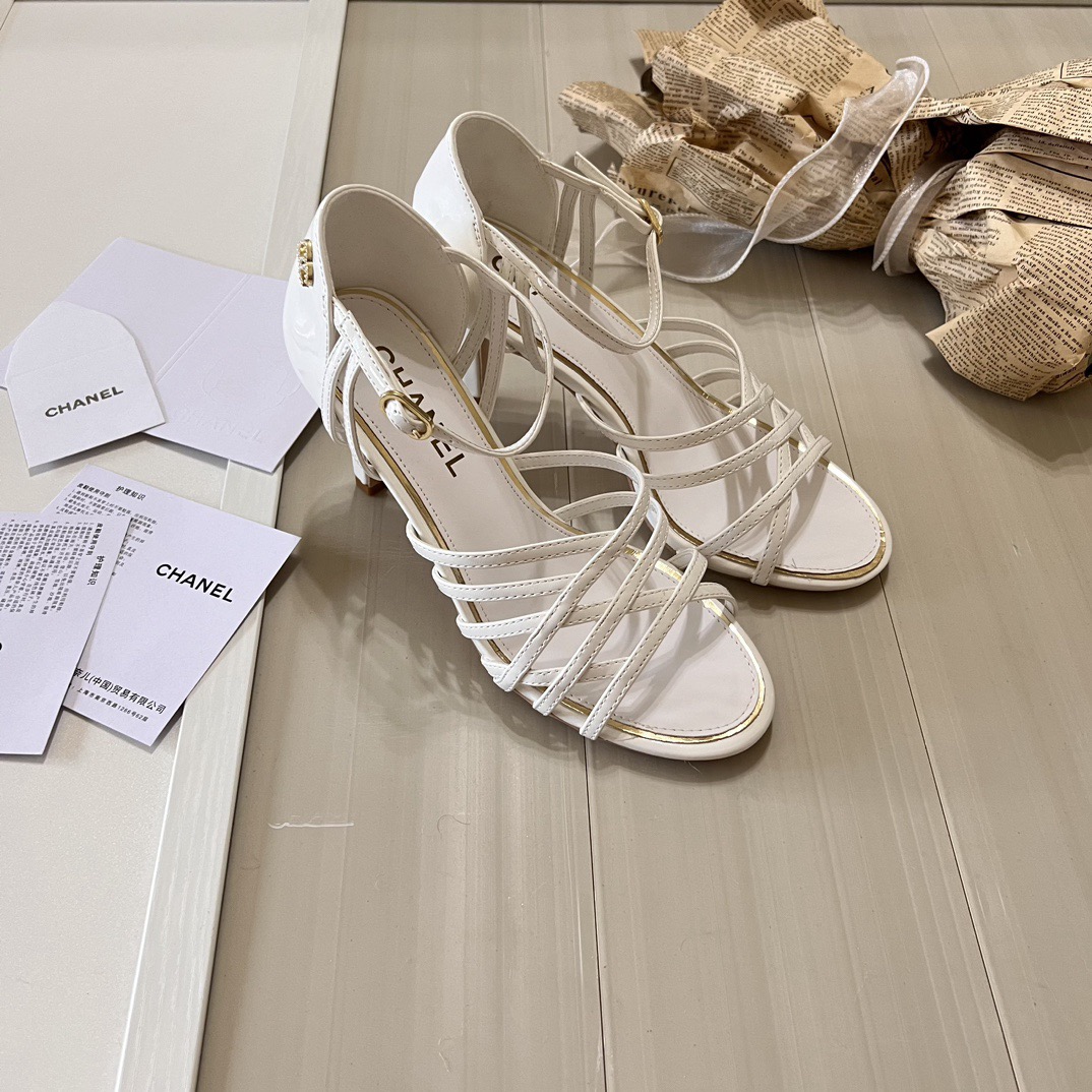 Women Top Quality C*hanel shoes