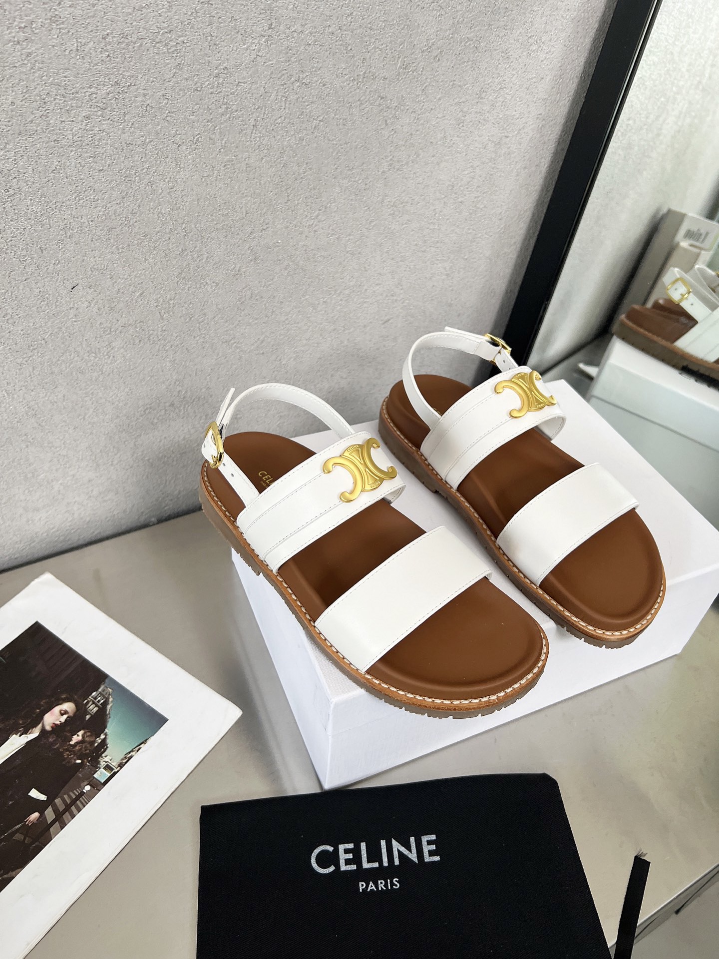 Women Top Quality C*eline shoes