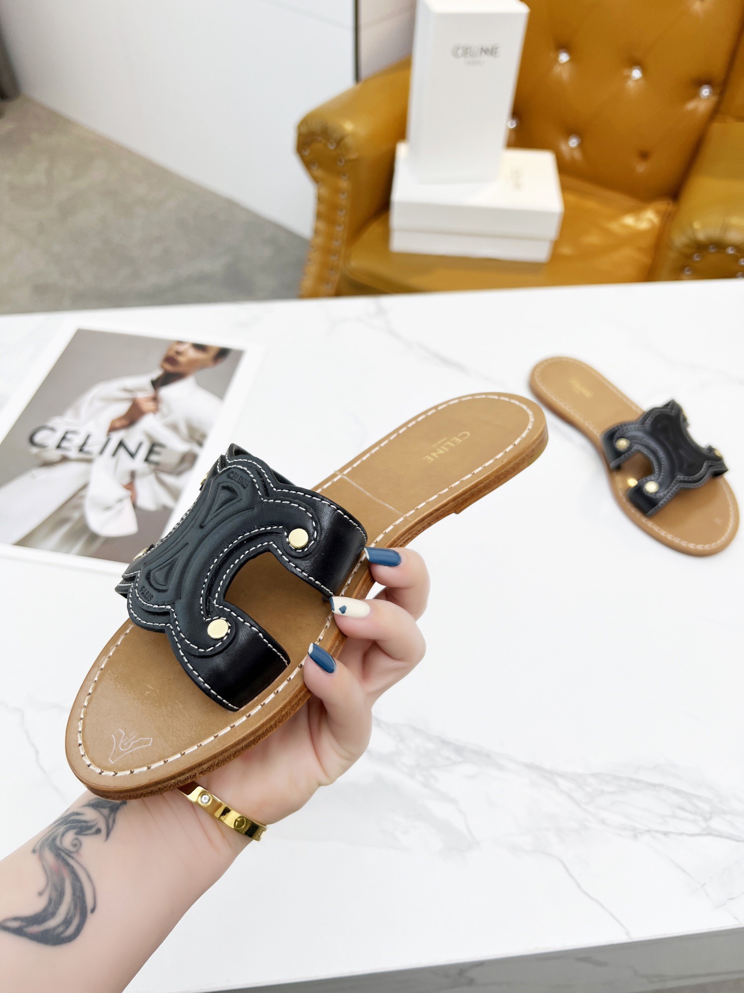 Women Top Quality C*eline shoes