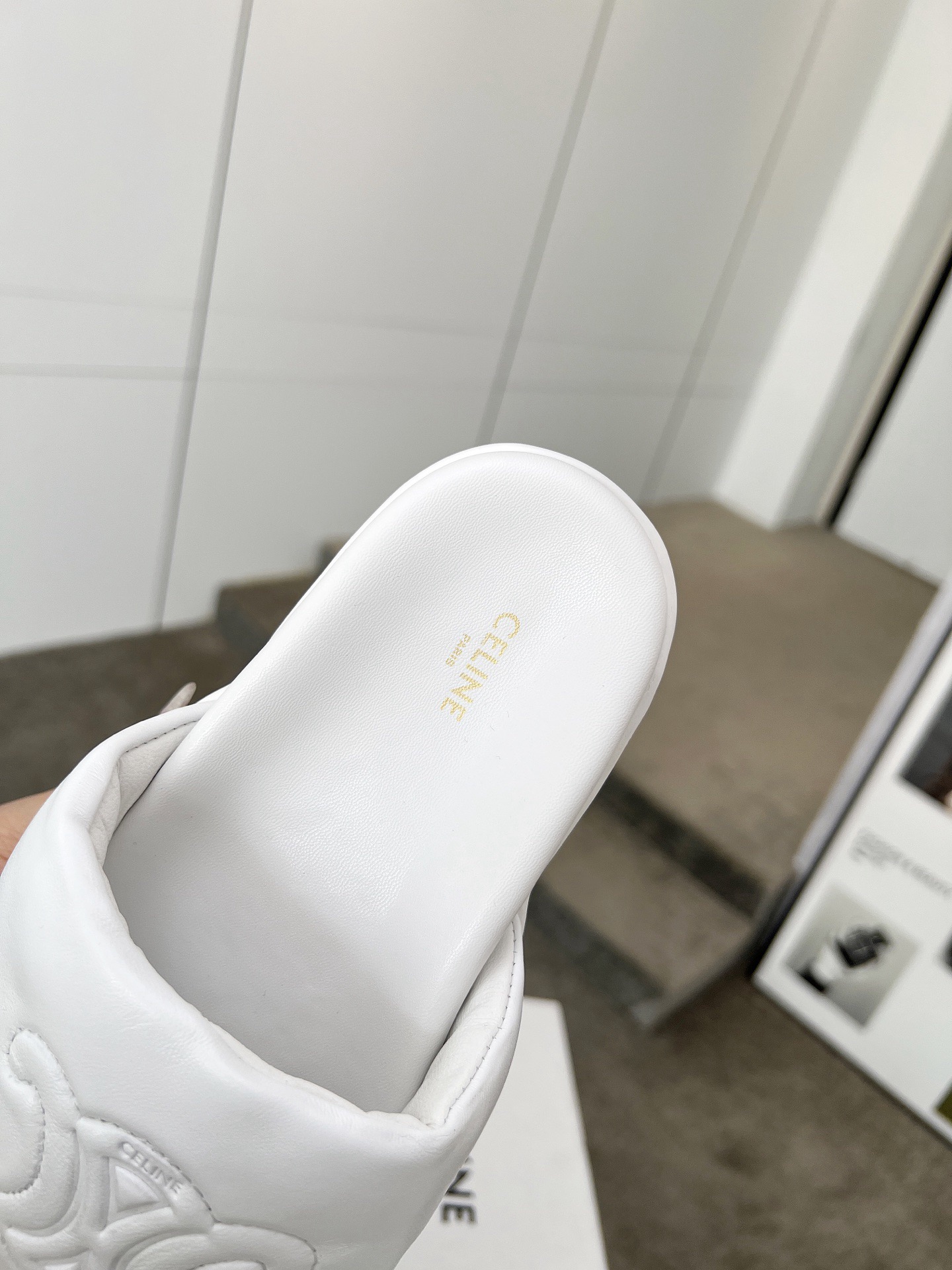 Women Top Quality C*eline shoes