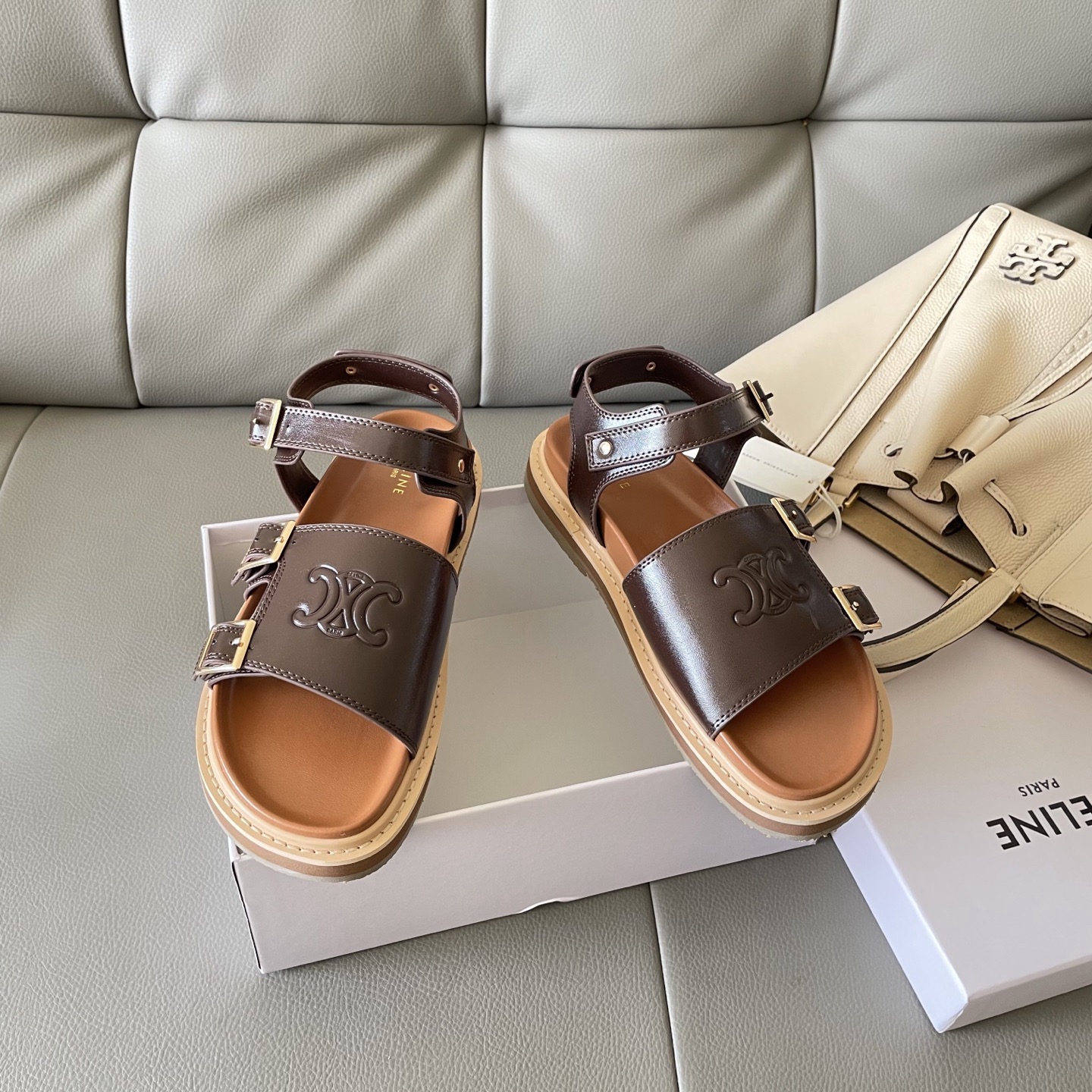 Women Top Quality C*eline shoes