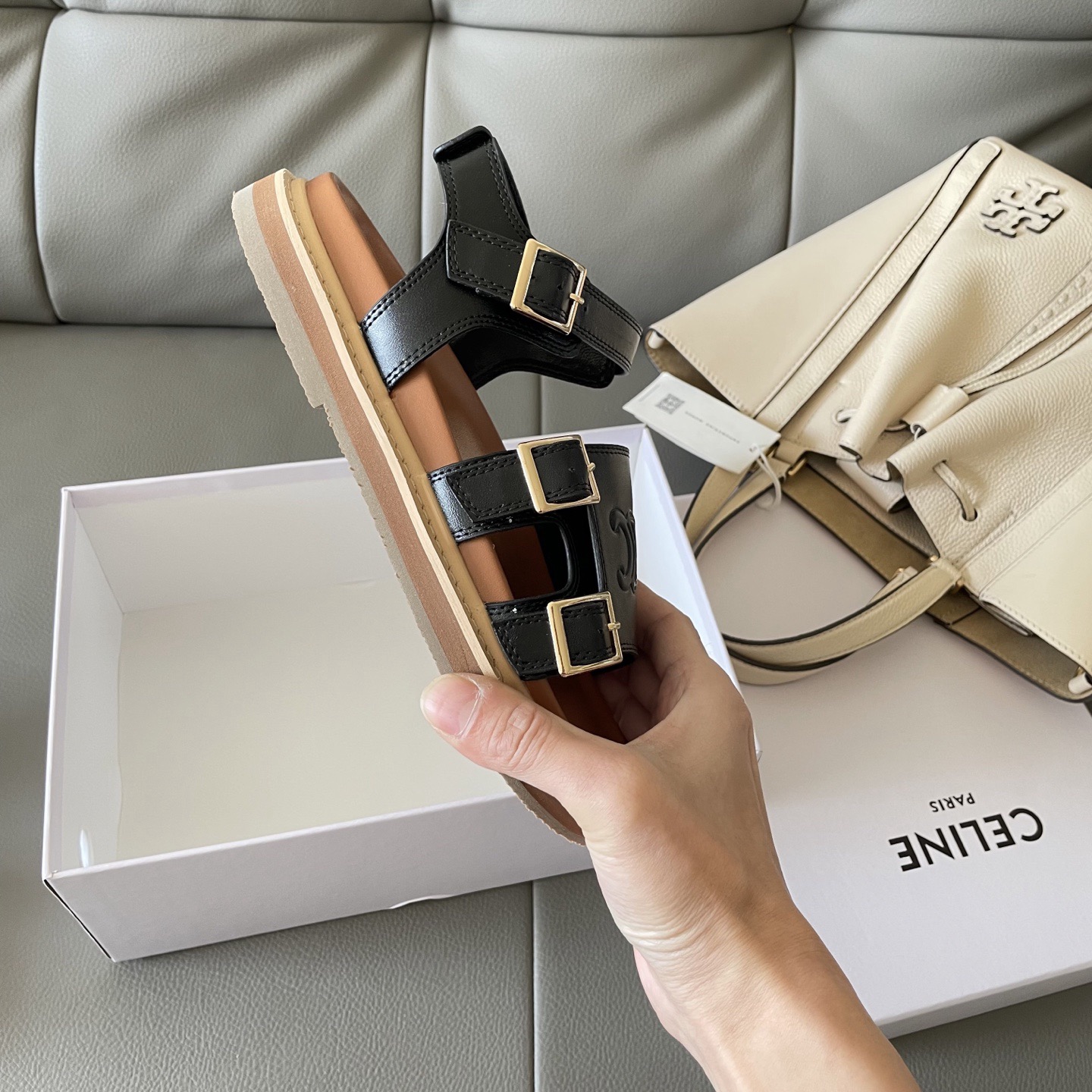 Women Top Quality C*eline shoes