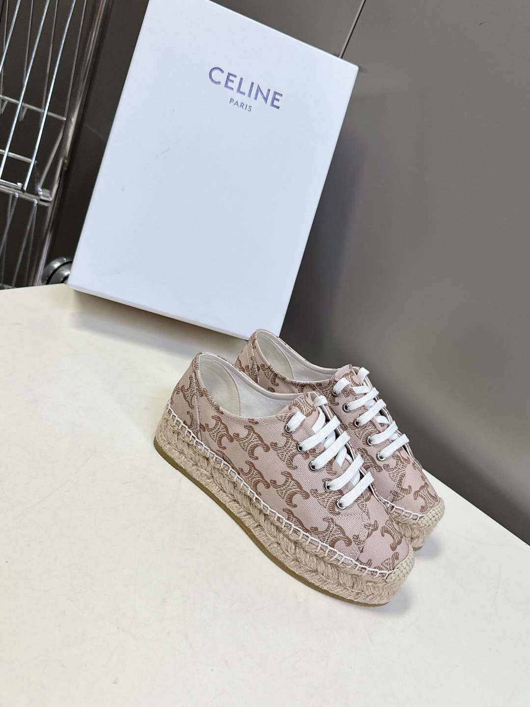 Women Top Quality C*eline shoes