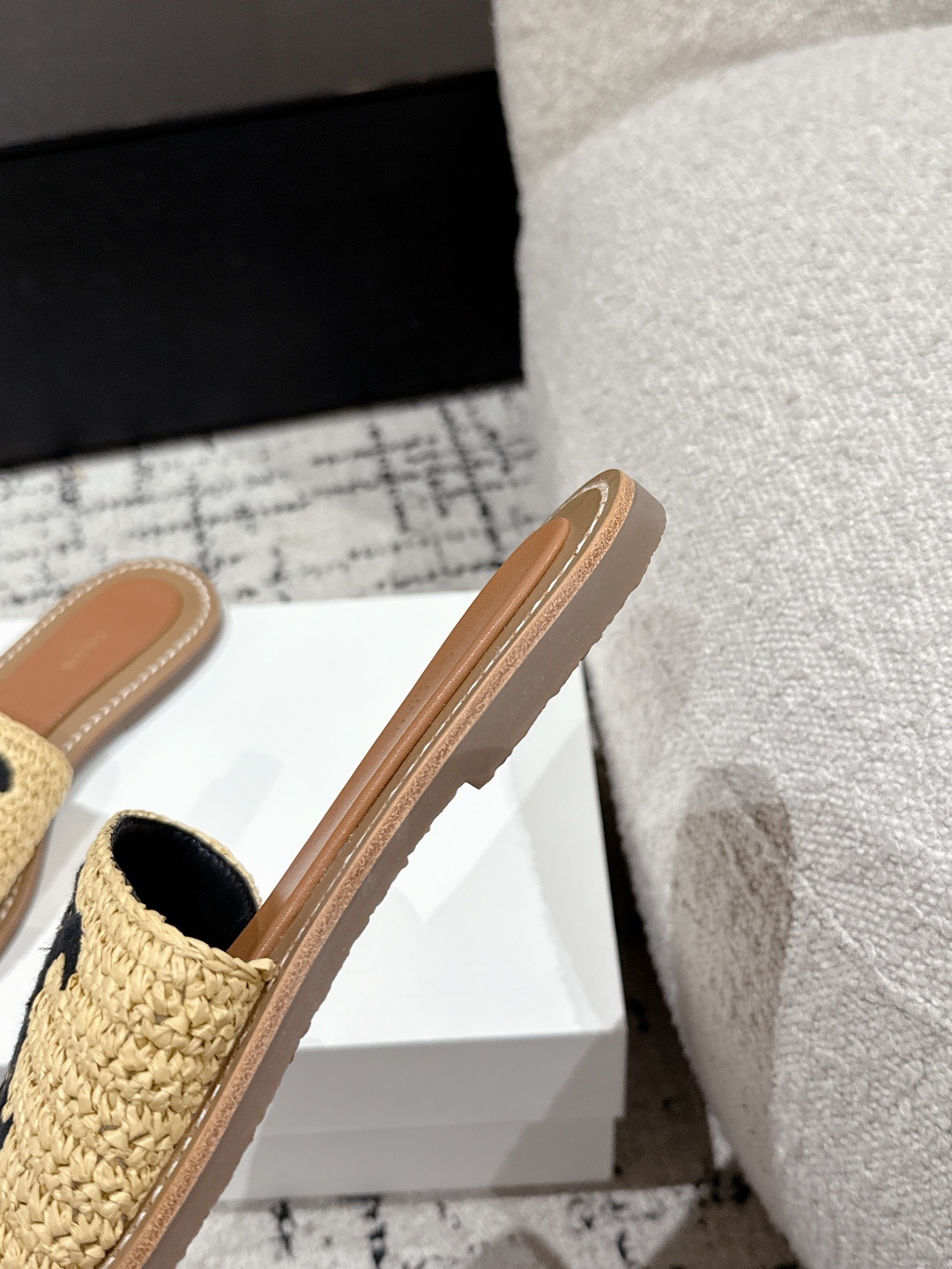 Women Top Quality C*eline shoes