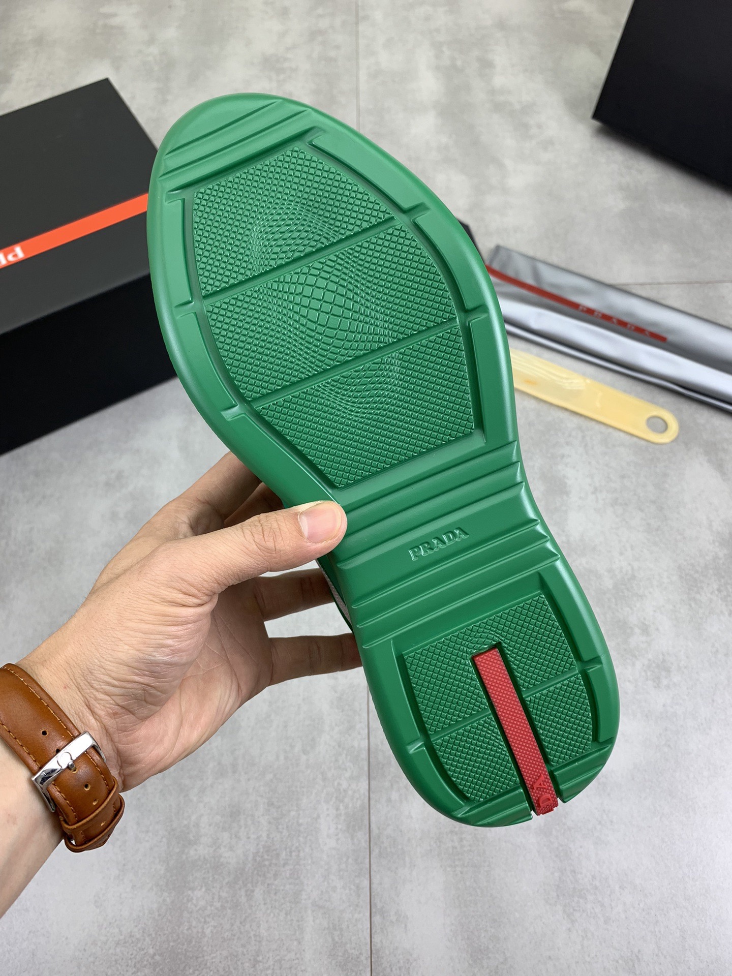 Women Men Top Quality P*rada shoes