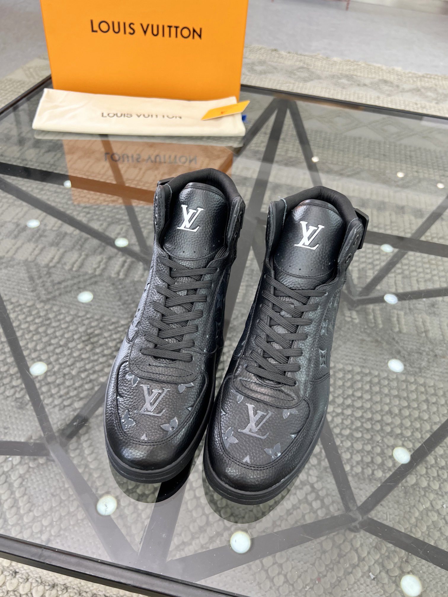 Men L*ouis V*uitton Top Sneaker L*V Shoes